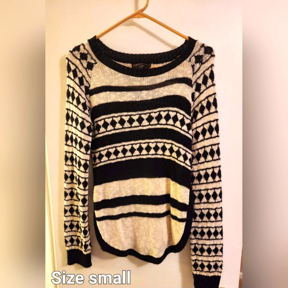 Black & white sweater